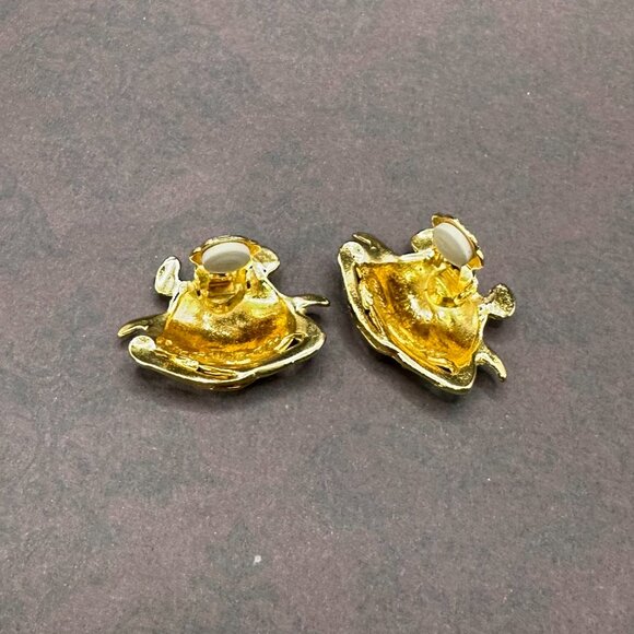 Maurice Milleur Gold-Plated Pewter Crab Clip-On Earrings - Picture 7 of 13